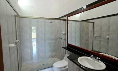 Casa en Venta Loma de Los Benedictinos Envigado