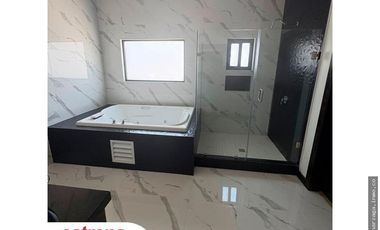 RESIDENCIA DE LUJO EN VENTA EN MISION DE LOS LAGOS CIUDAD JUAREZ