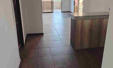 Renta de departamento 2 piso alto Urb Las Riberas vía Samborondón de 2 habitaciones cerca Village Plaza
