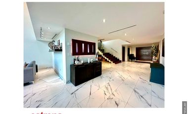 RESIDENCIA EN VENTA DE LUJO CON EQUIPAMENTO DE PRIMERA