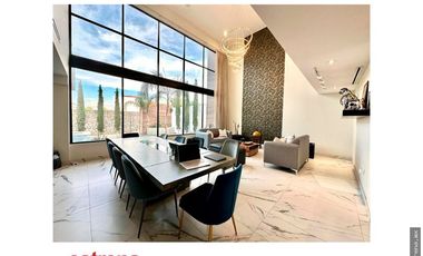 RESIDENCIA EN VENTA DE LUJO CON EQUIPAMENTO DE PRIMERA