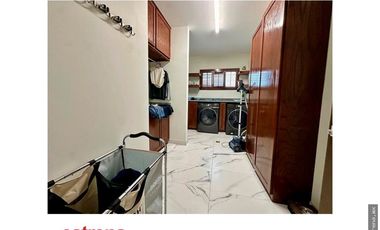 RESIDENCIA EN VENTA DE LUJO CON EQUIPAMENTO DE PRIMERA