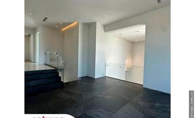 AMPLIA RESIDENCIA EN VENTA EN VALLE SENECU