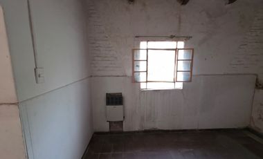 EN VENTA PROPIEDAD PARA VIVIENDA O DESARROLLO COMERCIAL - CENTRO CAÑADA DE GÓMEZ
