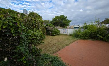 EN VENTA PROPIEDAD PARA VIVIENDA O DESARROLLO COMERCIAL - CENTRO CAÑADA DE GÓMEZ