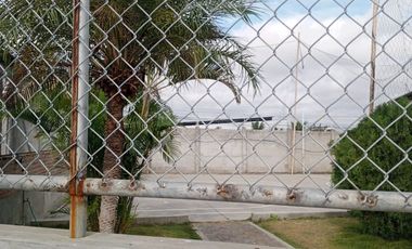 SE RENTA HERMOSA CASA EN MANTA