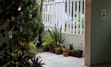 Residencia en Venta en Jardines de Virginia – Amplios Espacios y Excelente Ubicación