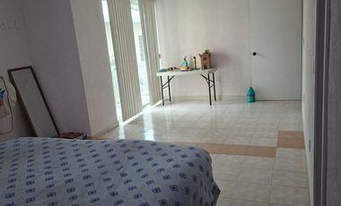 Residencia en Venta en Jardines de Virginia – Amplios Espacios y Excelente Ubicación