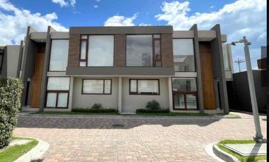 Rento hermosa casa dentro de Conjunto con Seguridad