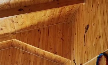 🌿 Vive en la precordillera de San Fernando  Se vende hermosa parcela de 5.200 m² con casa, ubicada en Sector El Llano, pasado Puente Negro, en un ent