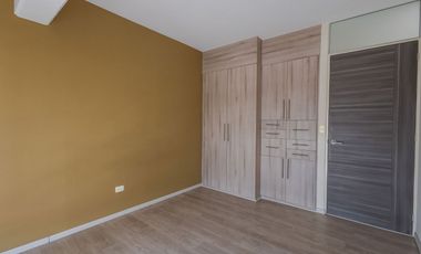Departamento en venta con 2 recámaras en TORRE SANTA FE, ZAVALETA.