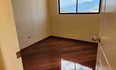 ARRIENDO CASA REMODELADA , LISTA PARA MUDARSE, SECTOR ARMENIA.
