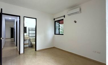 Casa en Venta de una Planta con 3 Recámaras en Gran Santa Fe
