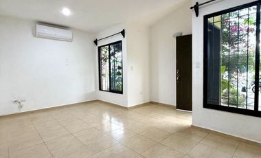 Casa en Venta de una Planta con 3 Recámaras en Gran Santa Fe