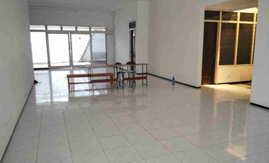 rumah disewakan