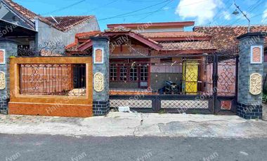 Dijual Rumah Secondari Dekat RSUD Kota Banyuwangi Dg 5 Kamar Tidur