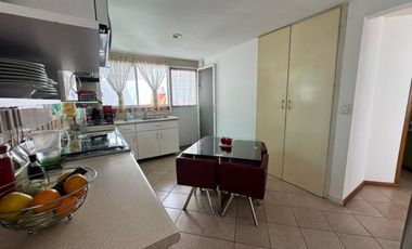 Casa en Fraccionamiento en el Barreal, cerca del periferico y la recta