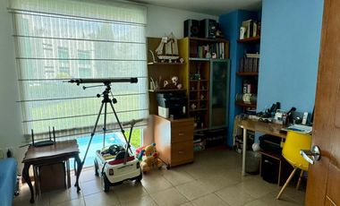 Casa en Fraccionamiento en el Barreal, cerca del periferico y la recta