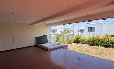 CUMBRES DEL LAGO JURIQUILLA $ 30 000