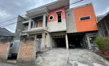 `jual tanah di demangan timoho bonus bangunan 2 lantai COCOK UNTUK GUDANG KANTOR KOSTEL