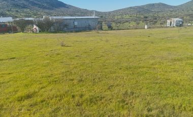 PARCELA PLANA EN MARCHIGUE, CON RADIER DE 160 MTRS2, SE ENTREGA CON AGUA