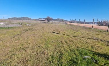 PARCELA PLANA EN MARCHIGUE, CON RADIER DE 160 MTRS2, SE ENTREGA CON AGUA