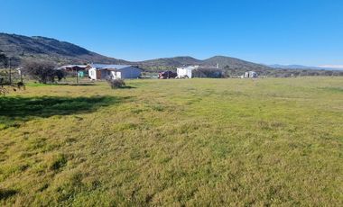 PARCELA PLANA EN MARCHIGUE, CON RADIER DE 160 MTRS2, SE ENTREGA CON AGUA