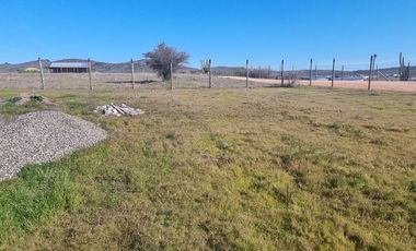 PARCELA PLANA EN MARCHIGUE, CON RADIER DE 160 MTRS2, SE ENTREGA CON AGUA