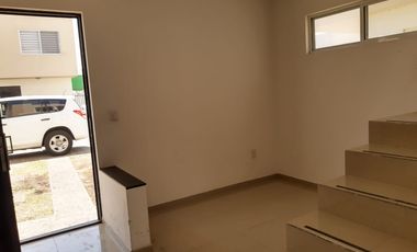 RENTO CASA EN CONDOMINIO LA ESCONDIDA FRACC. EL REFUGIO