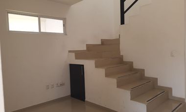 RENTO CASA EN CONDOMINIO LA ESCONDIDA FRACC. EL REFUGIO