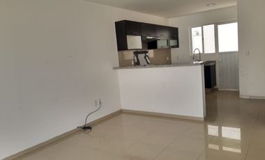 RENTO CASA EN CONDOMINIO LA ESCONDIDA FRACC. EL REFUGIO