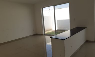 RENTO CASA EN CONDOMINIO LA ESCONDIDA FRACC. EL REFUGIO