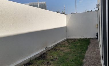 RENTO CASA EN CONDOMINIO LA ESCONDIDA FRACC. EL REFUGIO