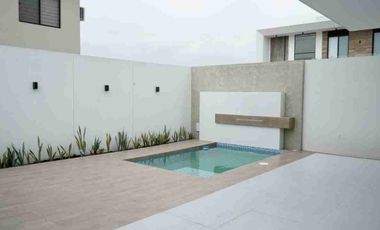 Venta de moderna casa tres dormitorios con piscina, esquinera, isla Celeste