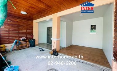 Two-story townhouse, 18 sq.wa., Pruksa Panalee 36 Village, Lad Krabang Road, Luang Phaeng Road, Mueang Chachoengsao, Chachoengsao.