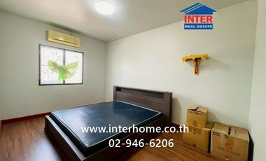 Two-story townhouse, 18 sq.wa., Pruksa Panalee 36 Village, Lad Krabang Road, Luang Phaeng Road, Mueang Chachoengsao, Chachoengsao.