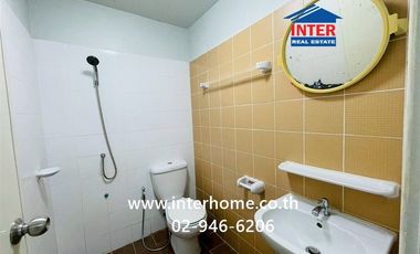 Two-story townhouse, 18 sq.wa., Pruksa Panalee 36 Village, Lad Krabang Road, Luang Phaeng Road, Mueang Chachoengsao, Chachoengsao.