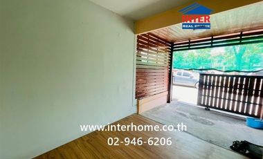 Two-story townhouse, 18 sq.wa., Pruksa Panalee 36 Village, Lad Krabang Road, Luang Phaeng Road, Mueang Chachoengsao, Chachoengsao.