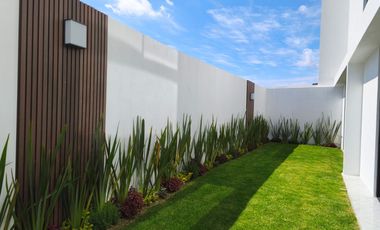 Diseño y exclusividad, la mejor casa en Lomas Angelópolis