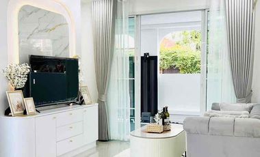 Modern Pool Villa For Sale In Pattaya