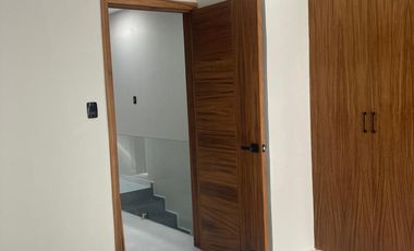 Casa nueva con 3 recámaras y alberca en Boca del Río