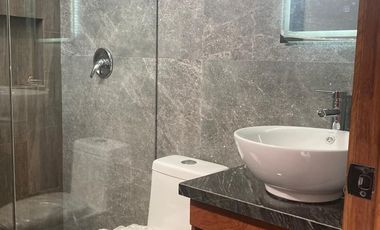 Casa nueva con 3 recámaras y alberca en Boca del Río