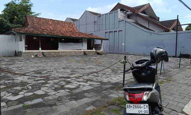 Dekat DPRD Kota Jogja, Tanah Dijual Tepi Aspal Lebar, Cocok Utk Hotel & Kantor