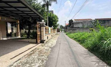 GUEST HOUSE 2 LANTAI FULL FURNISHED DENGAN TANAH LUAS DI LOKASI PREMIUM CONDONG CATUR
