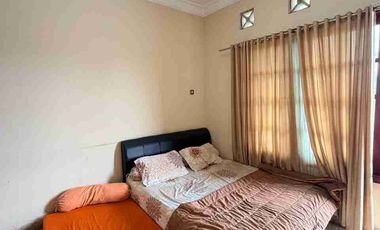 GUEST HOUSE 2 LANTAI FULL FURNISHED DENGAN TANAH LUAS DI LOKASI PREMIUM CONDONG CATUR