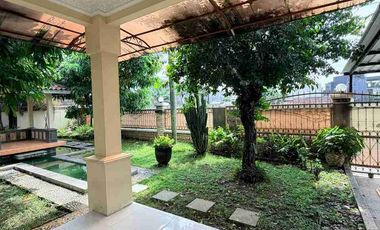 GUEST HOUSE 2 LANTAI FULL FURNISHED DENGAN TANAH LUAS DI LOKASI PREMIUM CONDONG CATUR