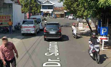 Lahan usaha luas 236 m2 harga 6 Milyar, 1 menit dari Rumah Sakit Umum Darmayu, Ponorogo