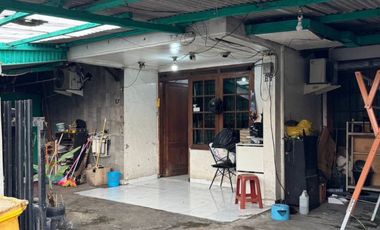 Disewa 1 Rumah + 1 Workshop Luas cocok untuk Gudang dan Konveksi 5 K. Tidur 2 K. Mandi