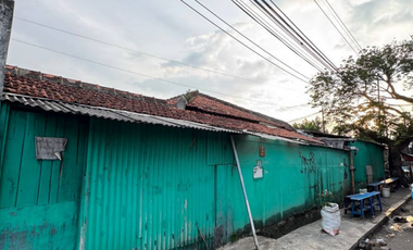 Disewa 1 Rumah + 1 Workshop Luas cocok untuk Gudang dan Konveksi 5 K. Tidur 2 K. Mandi