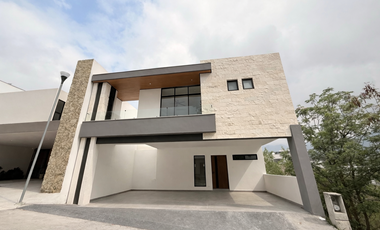 Casa en Renta en Alamo Sur con Patio Amplio | 3R